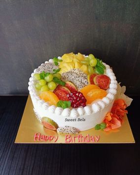 Home Baked designer Cakes and Muffins