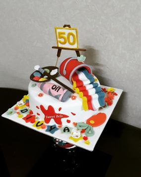 Home Baked designer Cakes and Muffins