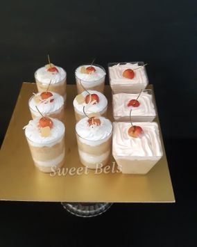 Home Baked designer Cakes and Muffins