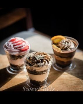 Home Baked designer Cakes and Muffins