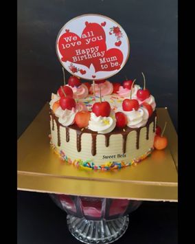 Home Baked designer Cakes and Muffins