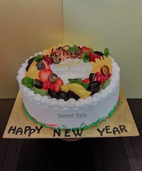 Home Baked designer Cakes and Muffins