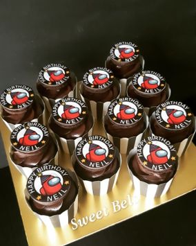 Home Baked designer Cakes and Muffins